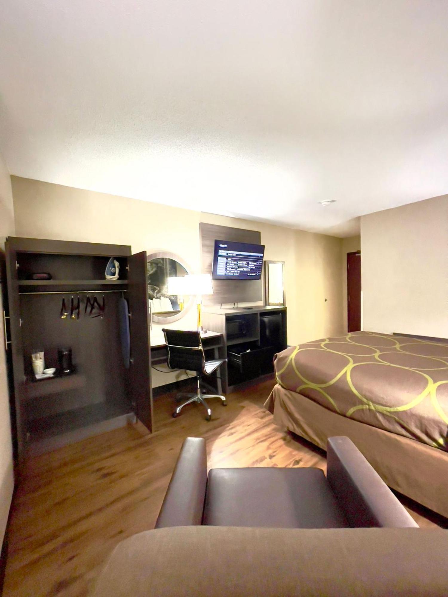 ซูเปอร์ 8 บาย วินด์แฮม อีทากา Hotel อิทากา ภายนอก รูปภาพ