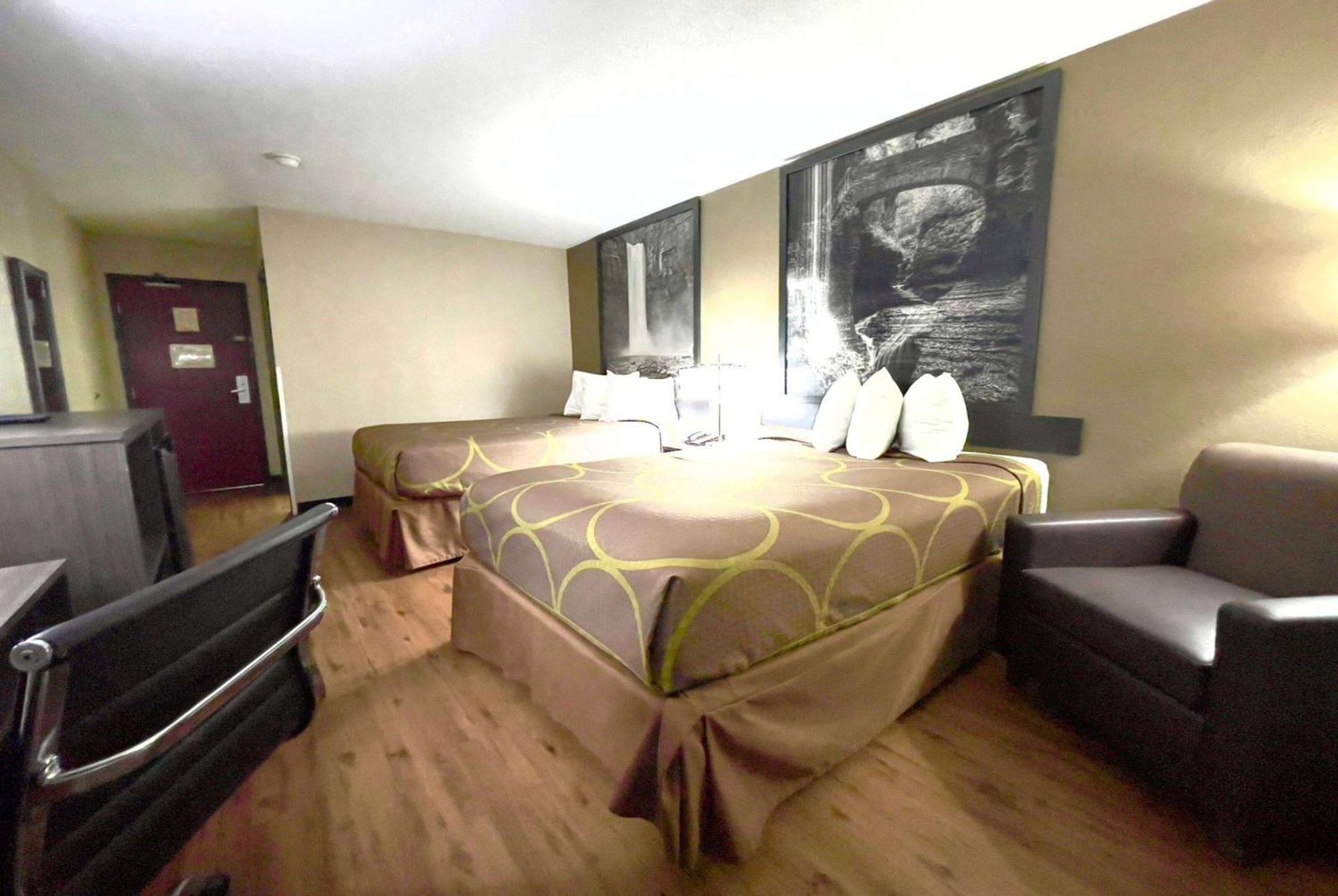 ซูเปอร์ 8 บาย วินด์แฮม อีทากา Hotel อิทากา ภายนอก รูปภาพ