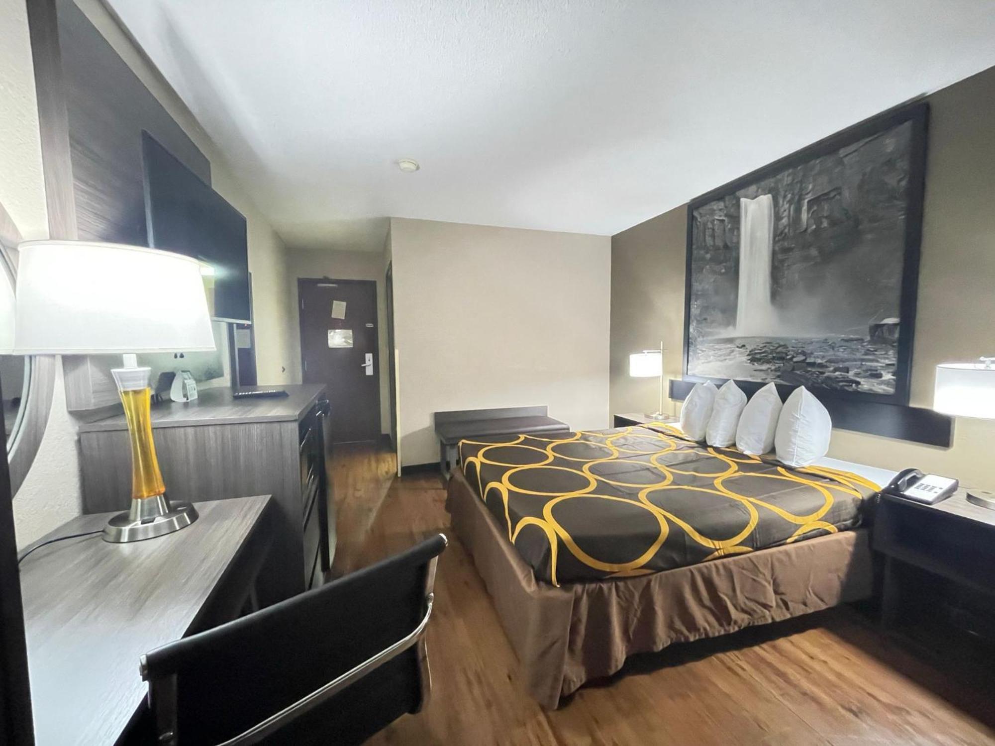 ซูเปอร์ 8 บาย วินด์แฮม อีทากา Hotel อิทากา ภายนอก รูปภาพ