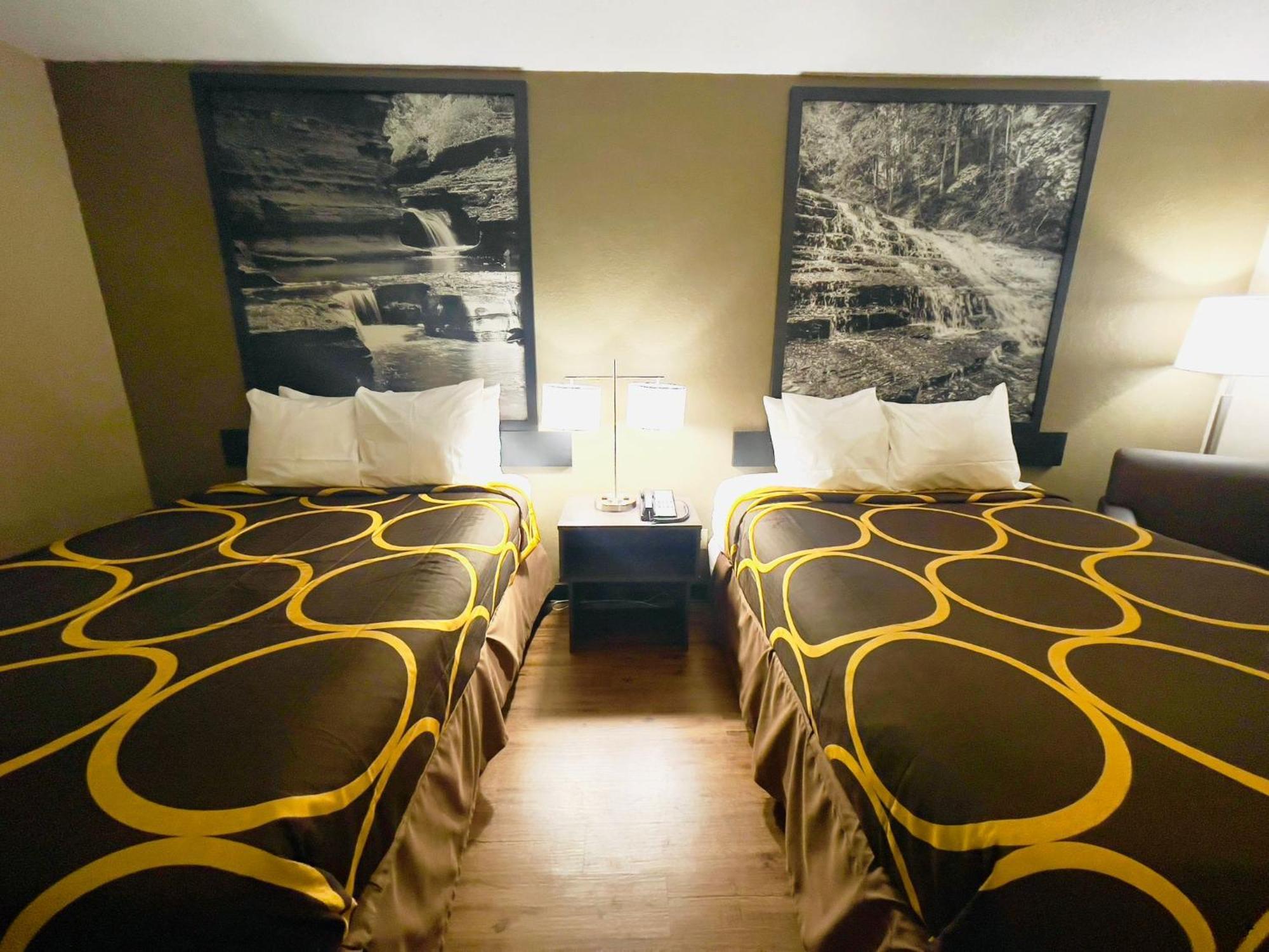 ซูเปอร์ 8 บาย วินด์แฮม อีทากา Hotel อิทากา ภายนอก รูปภาพ